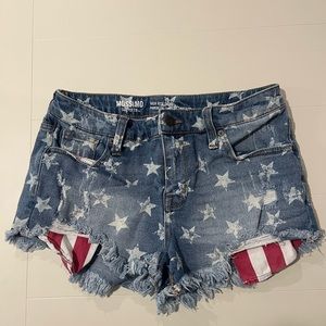 Mossimo American Flag Cutoff Shorts - Size 6/28